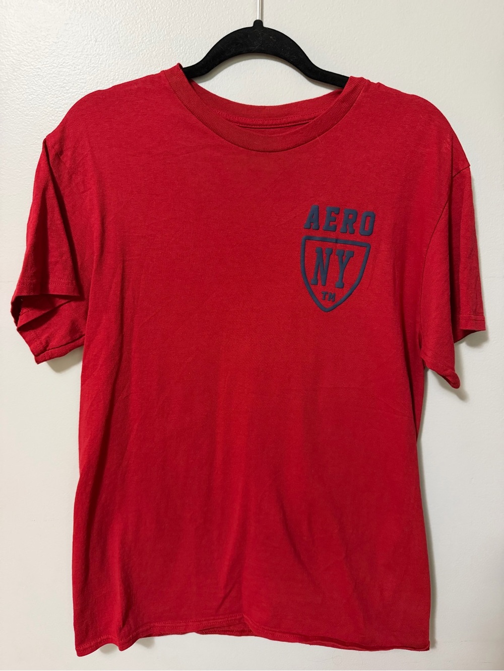 Aeropostale AERO NY Red Graphic T Shirt Mens Medium Short Sleeve Crew Neck